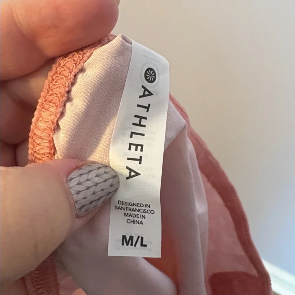 Athleta Made to Move Gaiter Face Covering size M/L Pink Tie Dye